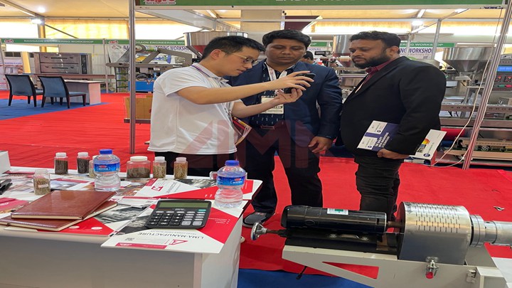 Brand new feed extruder machine parts manufacturer in china price in Zimbabwe